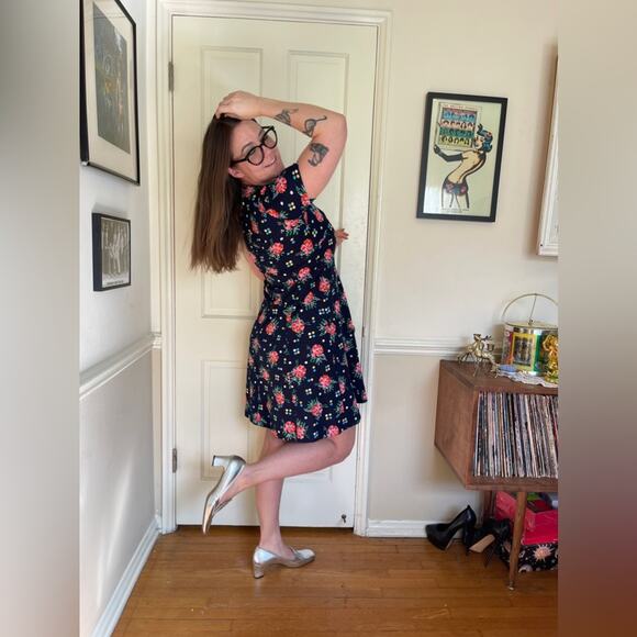 70s Vintage Navy Blue Mini Dress - Picture 3 of 8